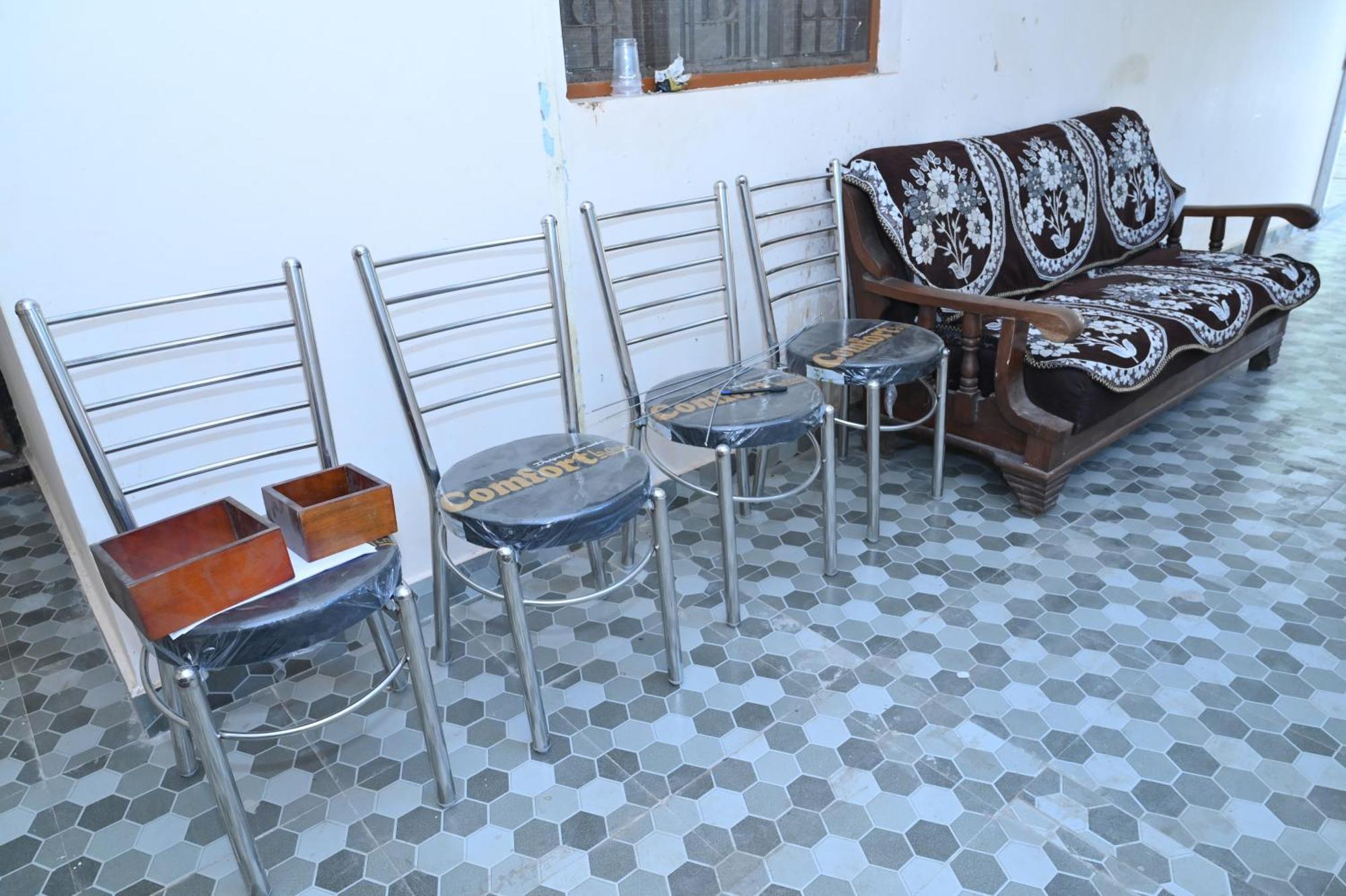 Privyrooms Gorakhpur Buitenkant foto