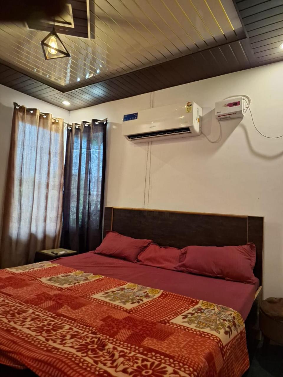 Privyrooms Gorakhpur Buitenkant foto